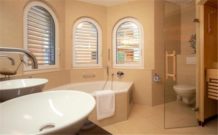 Residenz Ambassador B11 Apartment ลอยเคอร์บัด ภายนอก รูปภาพ